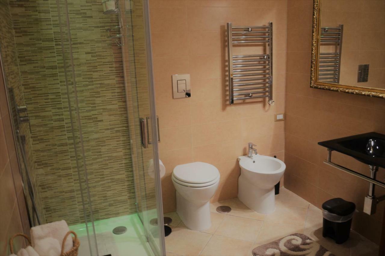Domus Sanfelice Suite Naples Exterior photo